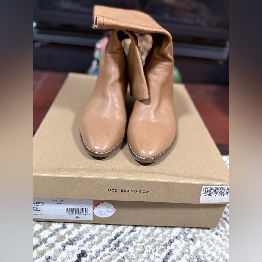 Lucky Brand Women's LAERYS Mid Calf Boot, Latte, 8 W US